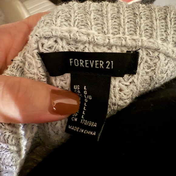 Grey Cropped Sweater - Picture 3 of 3